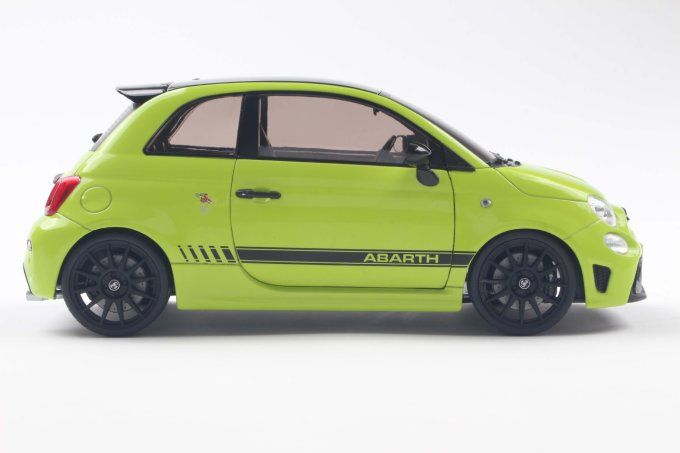 Fiat F595 Abarth – VERDE ADRENALINA – 2023