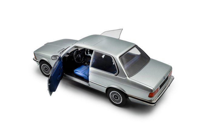 BMW E21 323i – Saphirblau Metallic – 1980