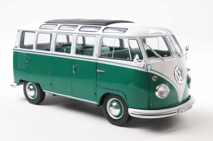 VOLKSWAGEN T1 SAMBA GREEN / WHITE 1962