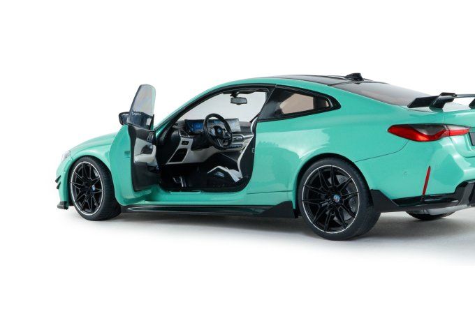 BMW M4 PERFORMANCE PARTS – SOLIDO WORKS TURQUOISE – 2025
