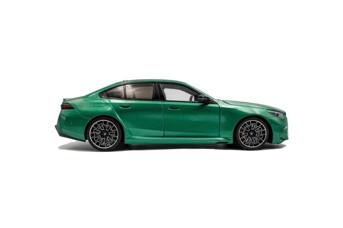 BMW M5 – M Isle of Man Green Metallic – 2025