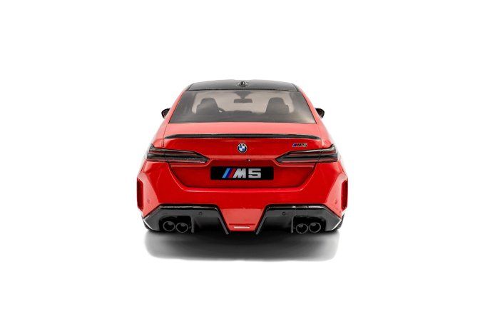 BMW M5 – FIRE RED – 2025