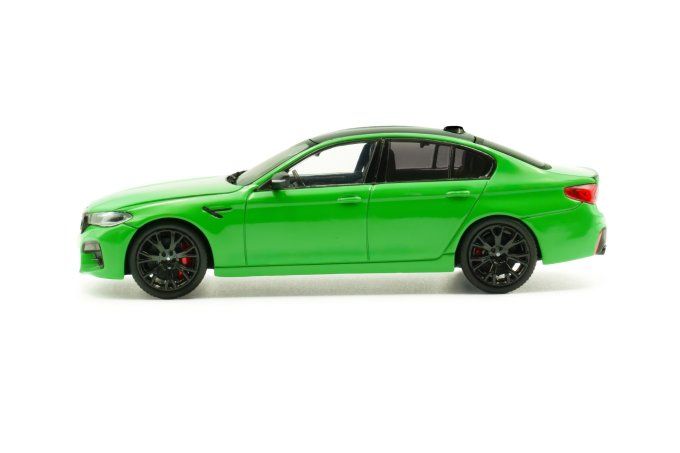 BMW M5 COMPETITION SIGNAL GREEN 2022