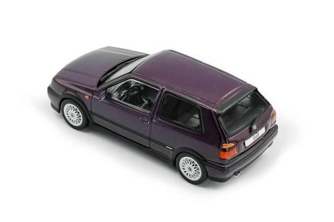Volkswagen Golf MKIII VR6 – Dusty Mauve Pearl – 1994