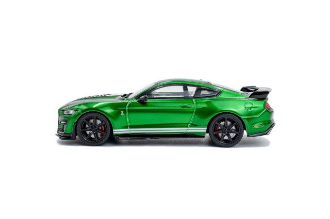 Shelby Mustang GT500 – Eruption Green Metallic w/White Stripes – 2020